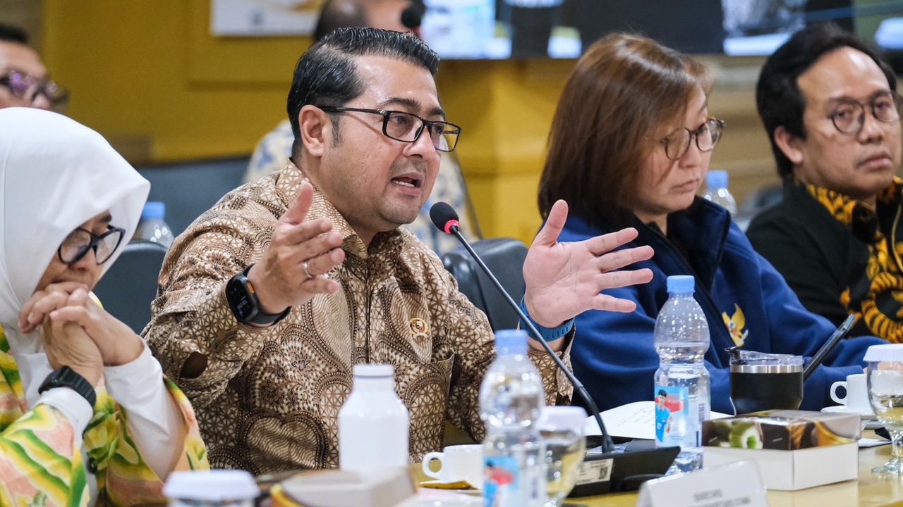 Menteri Ekonomi Kreatif, Teuku Riefky Harsya