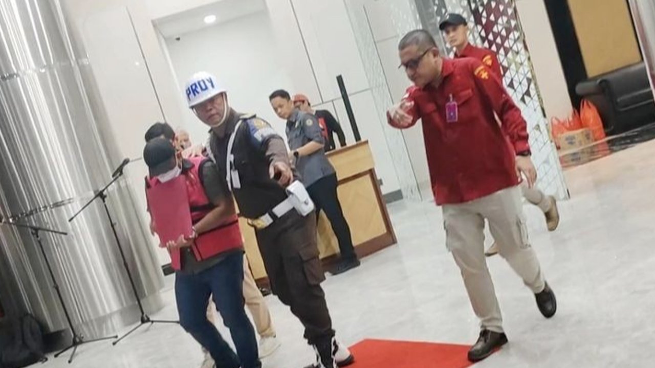 Peran Ketua Tim Cyber Army di Kasus Perintangan Penyidikan Terbongkar, Dibayar Rp864 Juta dan Punya 150 Buzzer