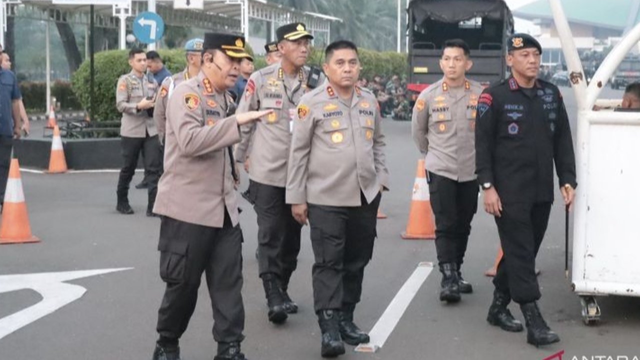 Kepala Kepolisian Daerah Metro Jakarta Raya (Kapolda Metro Jaya), Inspektur Jenderal Polisi (Irjen Pol) Karyoto, memastikan keamanan pada saat debat perdana Pilkada Jakarta 2024 pada Minggu, 6 Oktober 2024. (Foto: Humas Polda Metro Jaya)