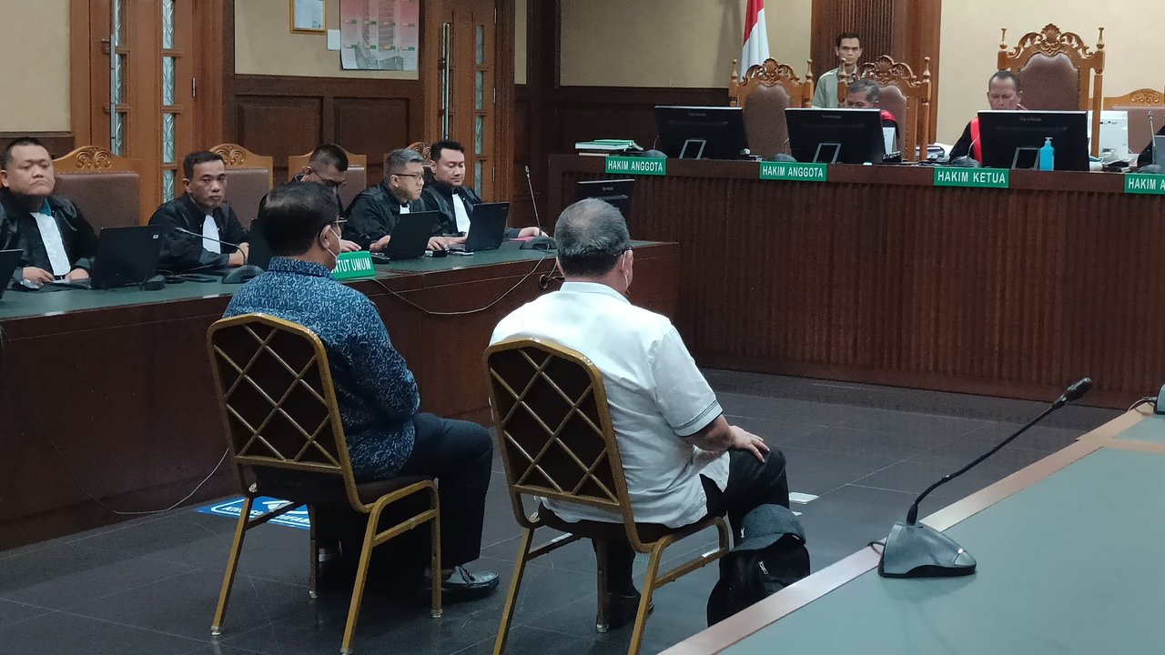 Jaksa Penuntut Umum (JPU) meminta majelis hakim menolak keberatan tiga hakim nonaktif PN Surabaya yang terlibat kasus suap terkait vonis bebas Ronald Tannur, dengan tuntutan hukuman penjara hingga 12 tahun.