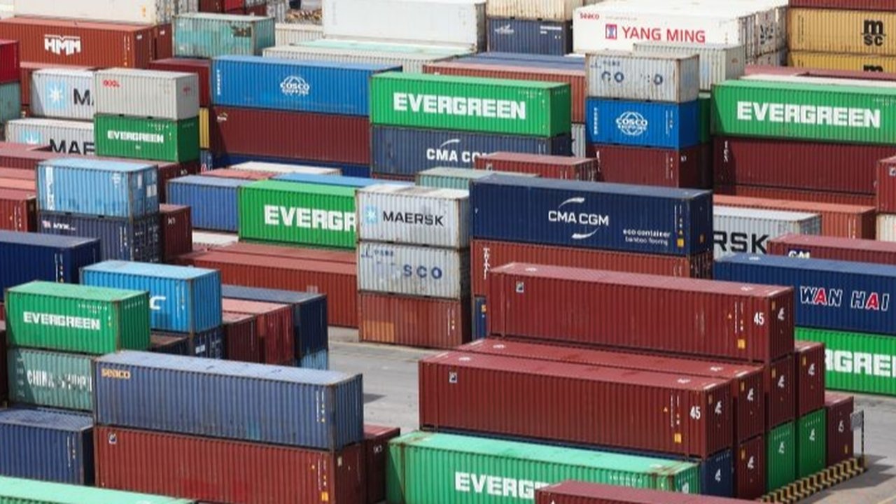 Ekspor Korea Selatan Anjlok Rp928 Triliun Imbas Perang Tarif Amerika-China