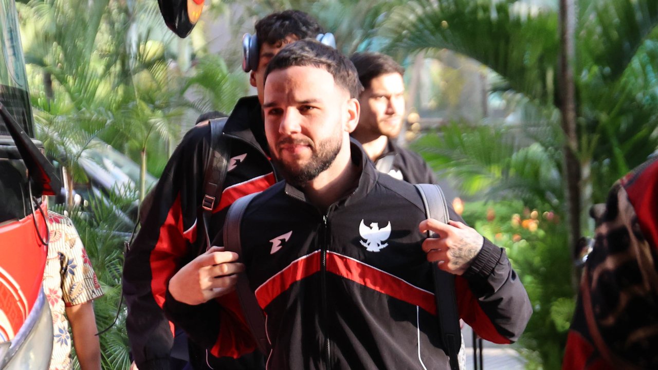 Calvin Verdonk saat tiba di Hotel Fairmont, Jakarta pada Jumat (21/3/2025).