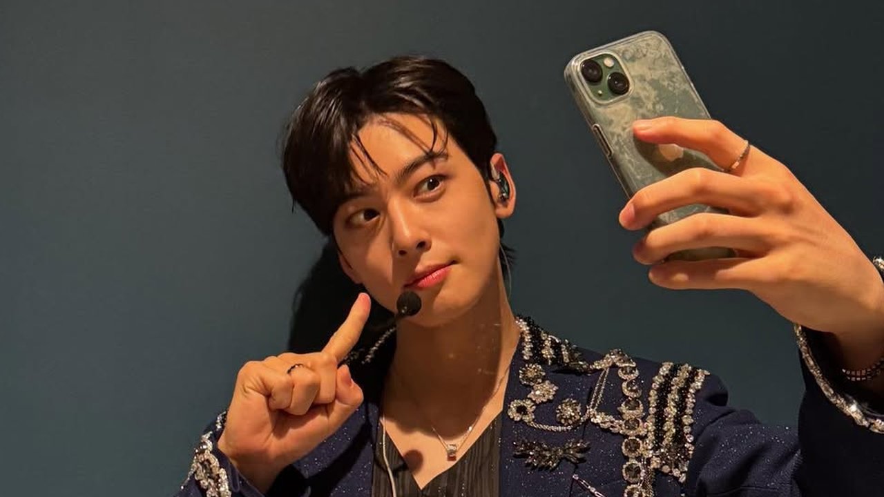Pesan Haru Cha Eun Woo pada Fans Sebelum Berangkat Wamil: Jangan Lupakan Aku Ya