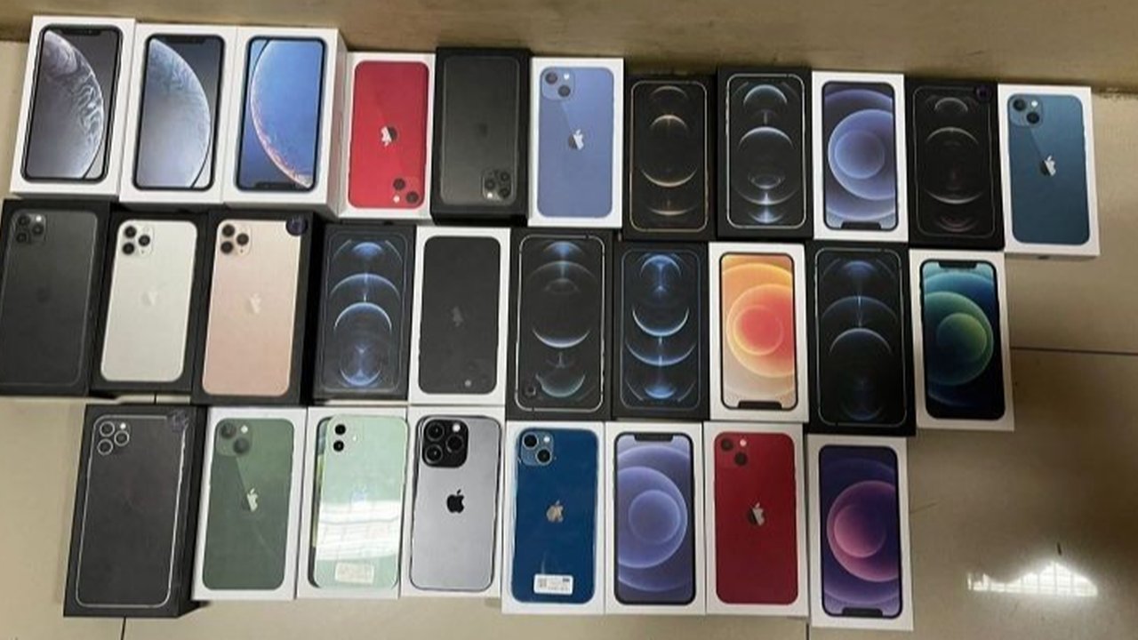 Seorang mantan teknisi di Kudus, Jawa Tengah, terancam hukuman tujuh tahun penjara karena mencuri 31 iPhone dari toko tempatnya bekerja sebelumnya, dengan kerugian mencapai Rp269,8 juta.