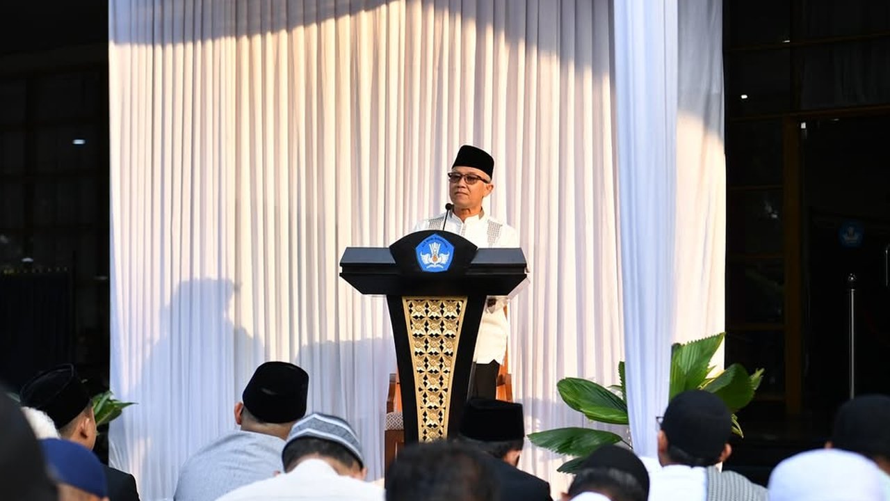 Wakil Menteri Pendidikan Dasar dan Menengah (Wamendikdasmen) Atip Latipulhayat