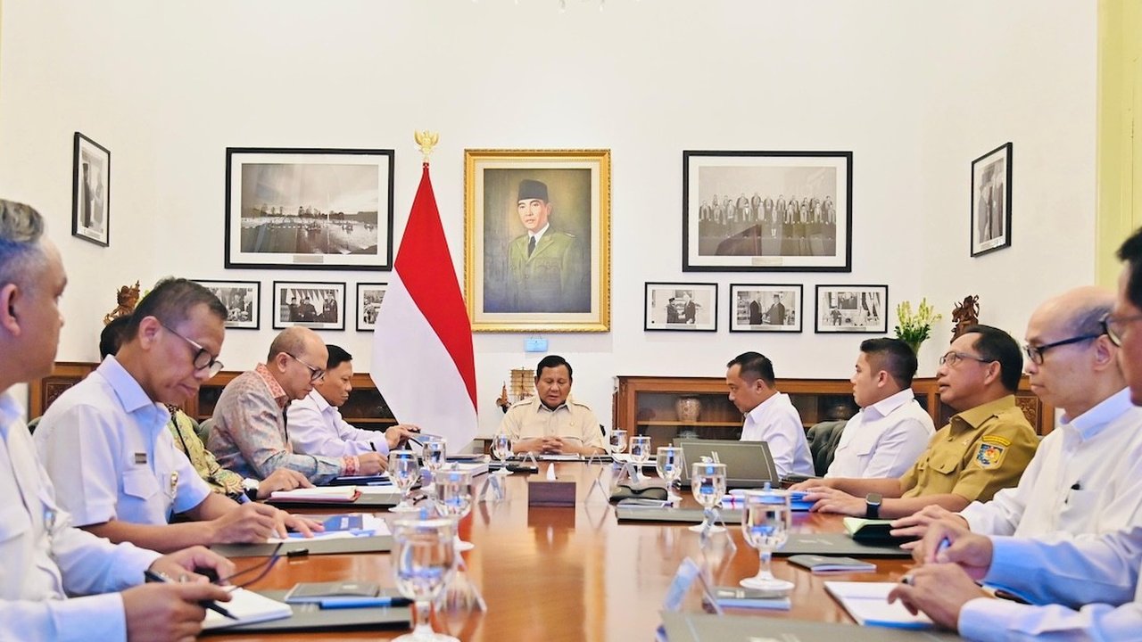 Prabowo Pimpin Rapat Kesiapan Pembentukan Giant Sea Wall di Pulau Jawa