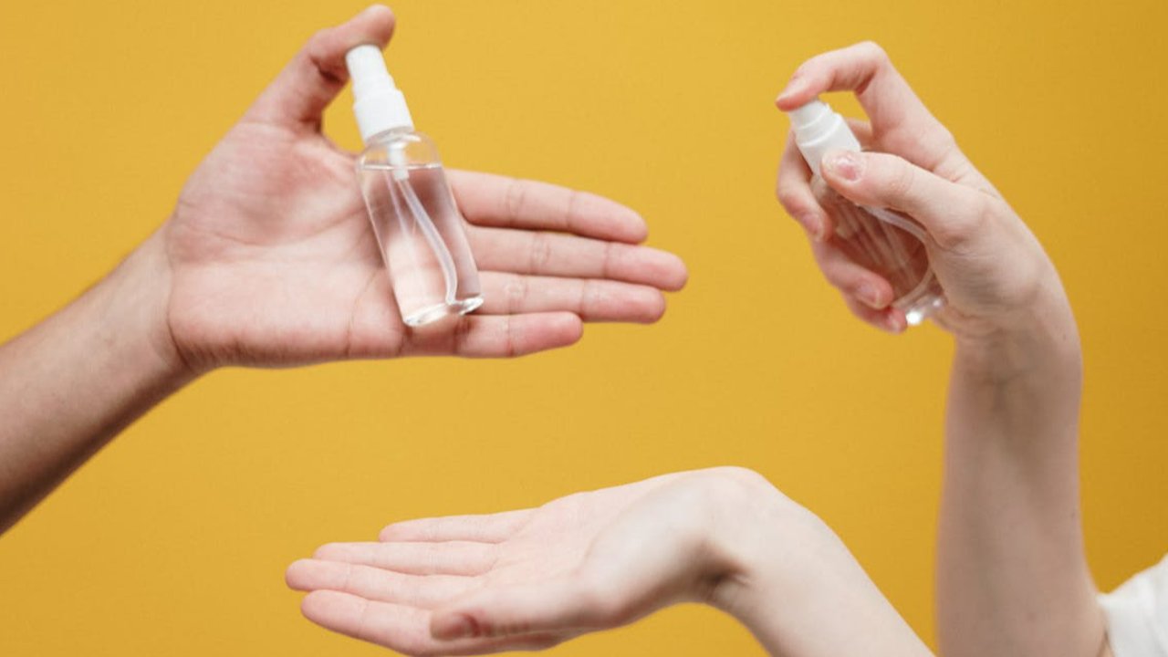 Benarkah Hand Sanitizer Tak Mampu Bunuh Semua Jenis Kuman?