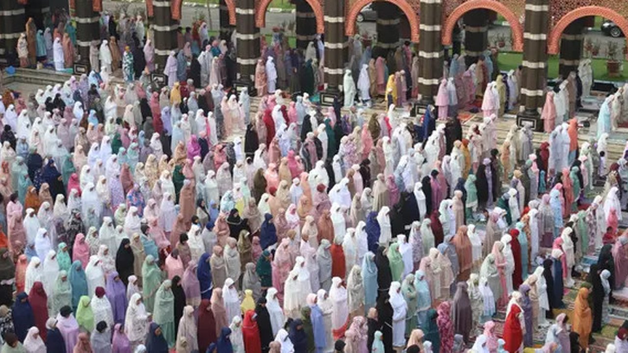 Penelitian Terbaru: Islam Agama dengan Pertumbuhan Tercepat di Dunia, Jumlah Penganutnya Semakin Banyak Dibanding Gabungan Semua Agama Lain