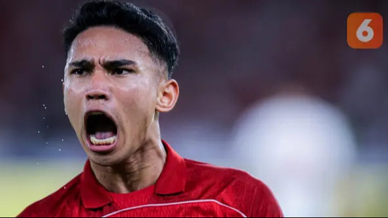 Pemain Timnas Indonesia, Marselino Ferdinan, saat melawan Australia pada laga kedua Grup C Kualifikasi Piala Dunia 2026 Zona Asia di Stadion Utama Gelora Bung Karno (SUGBK), Jakarta P
