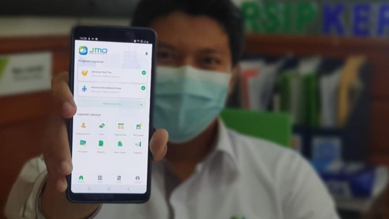 BPJS Ketenagakerjaan mempermudah peserta dengan fitur klaim Jaminan Hari Tua (JHT) hingga Rp15 juta melalui aplikasi Jamsostek Mobile (JMO), tanpa perlu datang ke kantor cabang.
