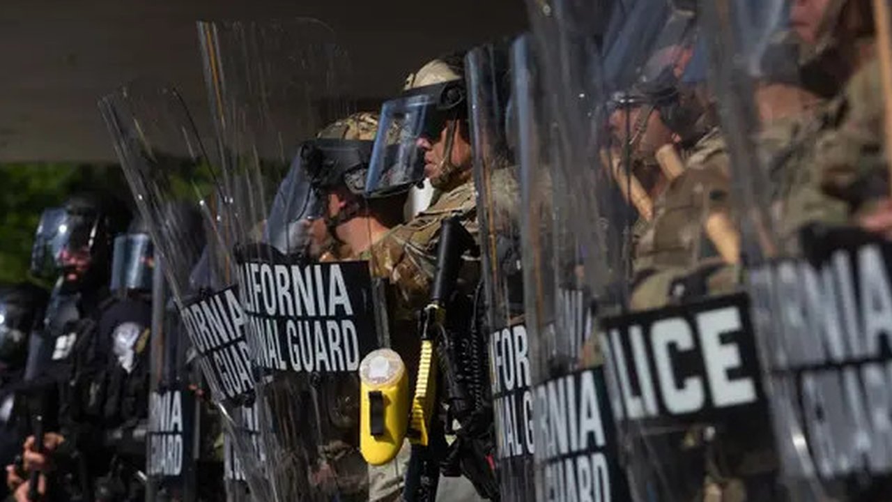 Los Angeles Rusuh, Adidas hingga Apple Jadi Sasaran Penjarahan