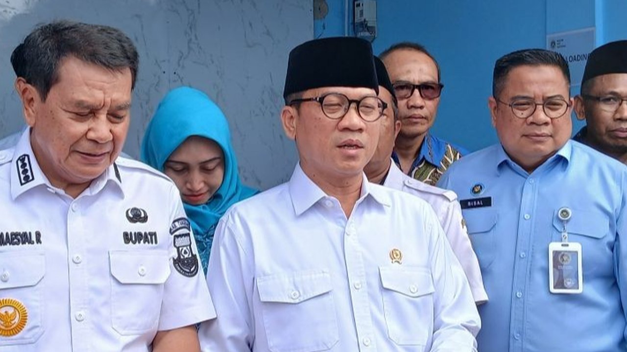 Menteri Desa Pembangunan Daerah Tertinggal (Mendes PDT) Yandri Susanto mengungkapkan bahwa pembangunan sentra pelayanan pemenuhan gizi (SPPG) oleh Badan Usaha Milik Desa (BUMDes) berkontribusi signifikan terhadap pertumbuhan ekonomi nasional.