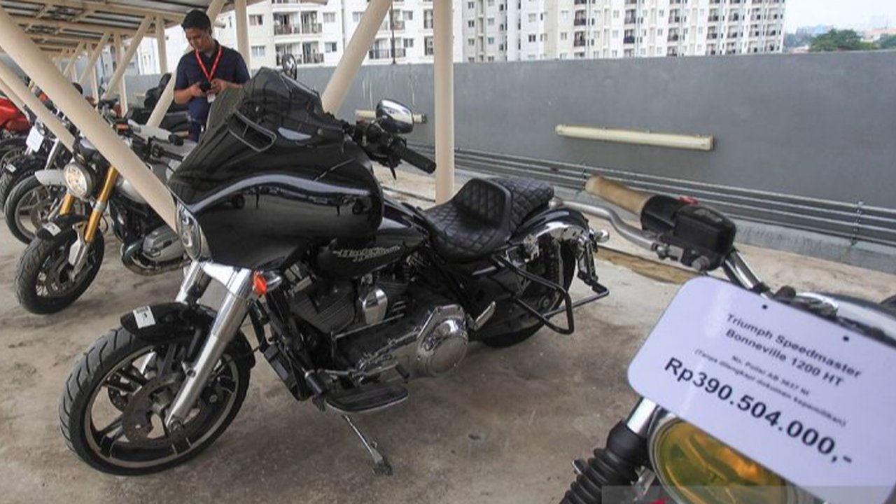 Rafael Alun seharusnya menjalani sidang pembacaan vonis di kasus gratifikasi dan tindak pidana pencucian uang hari ini. (Liputan6.com/Faizal Fanani)