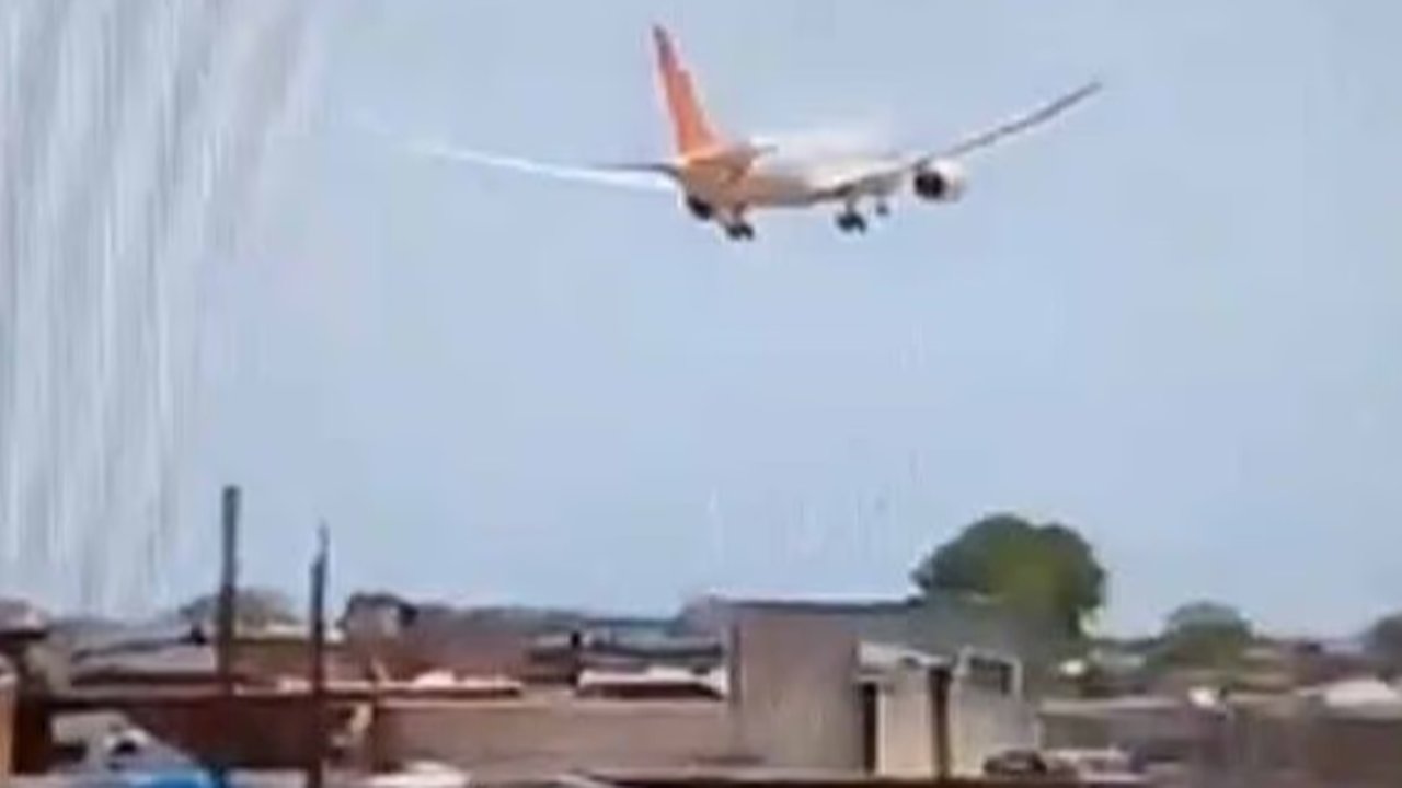 pesawat air india jatuh di ahmedabad