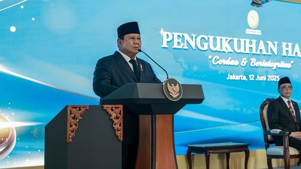 Prabowo Tegaskan Tak Ada Reshuffle Kabinet: Menteri Saya Kerja Baik, Kadang Salah Bicara Itu Biasa