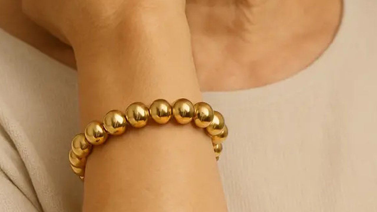 Model Gelang Emas Bangle Klasik untuk Usia 50 Tahun Ke Atas