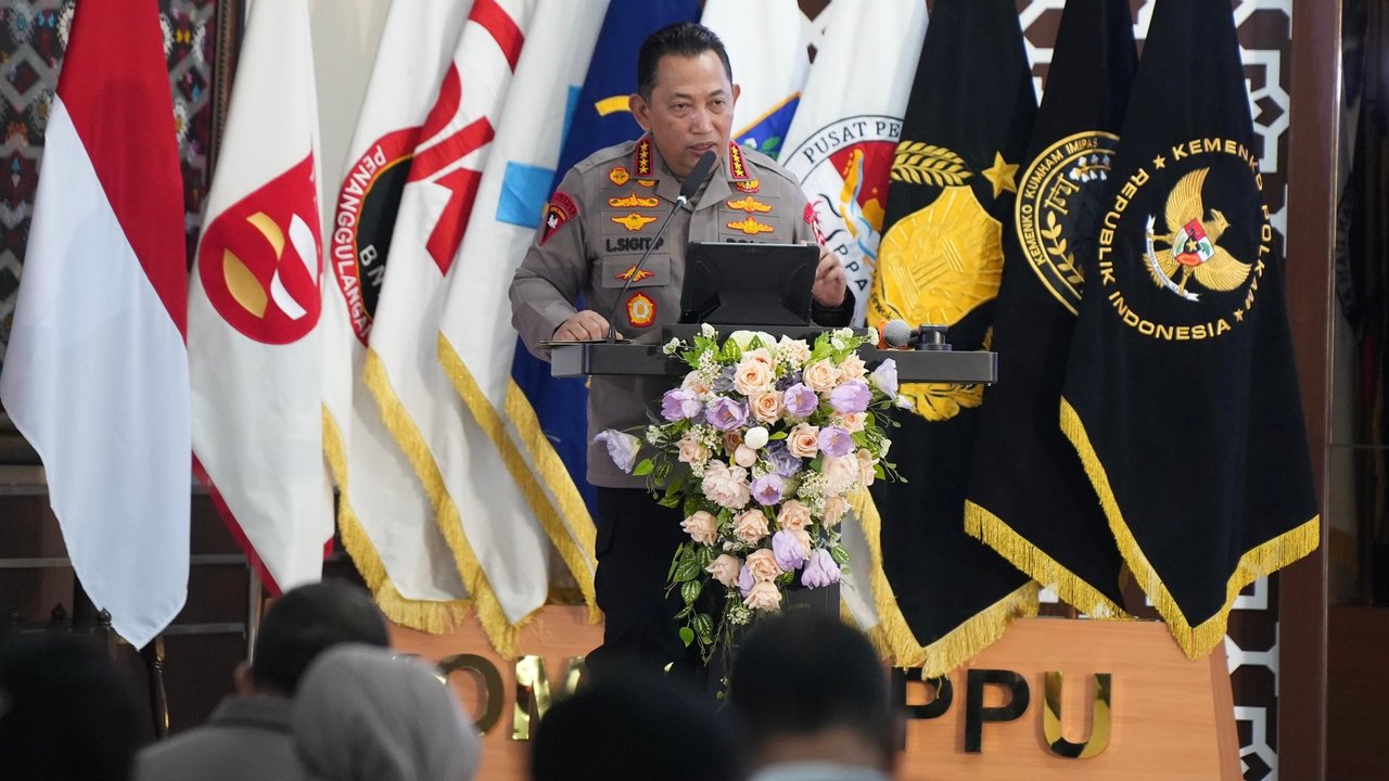 Kapolri Janji Usut Kerusakan Lingkungan Dampak Tambang Nikel di Raja Ampat