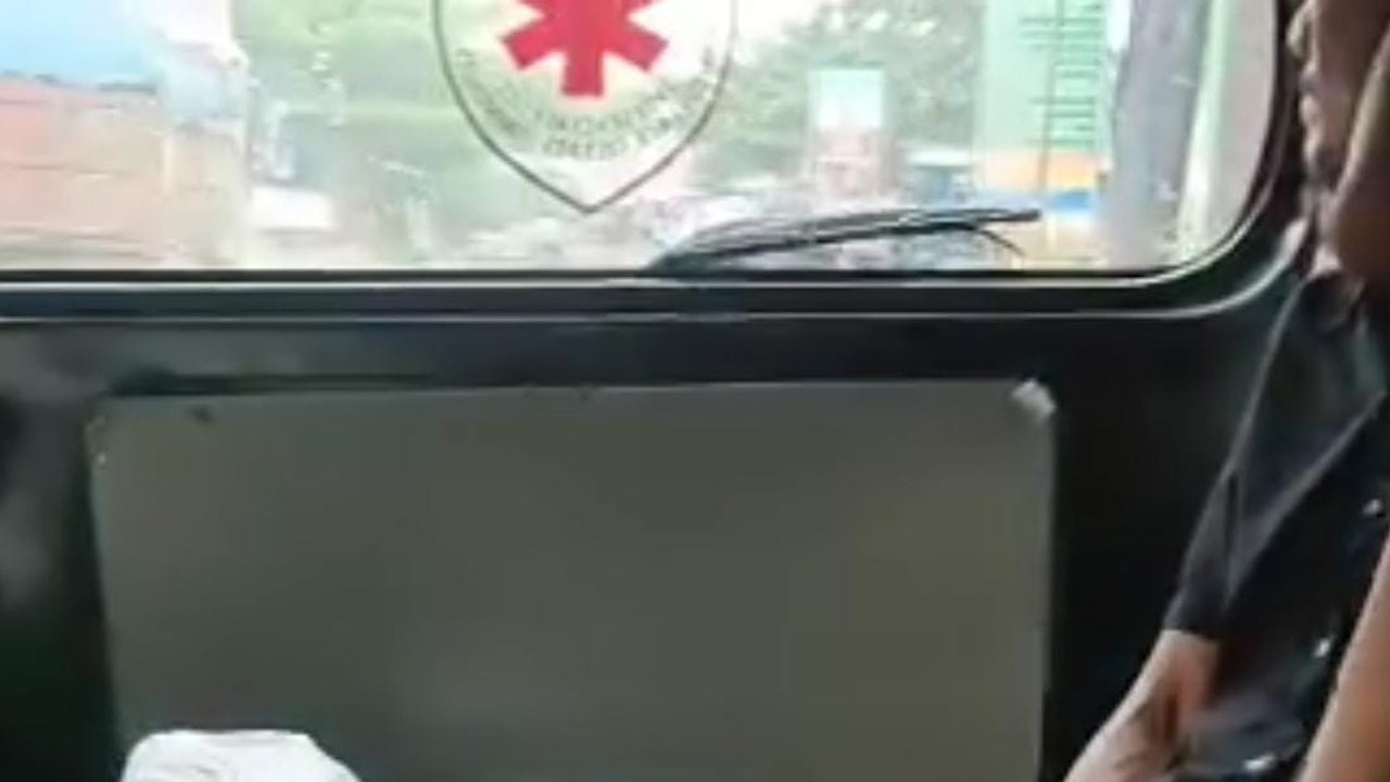 Heboh Sopir Ambulans Tersesat saat Bawa Jenazah dan ODGJ di Makassar