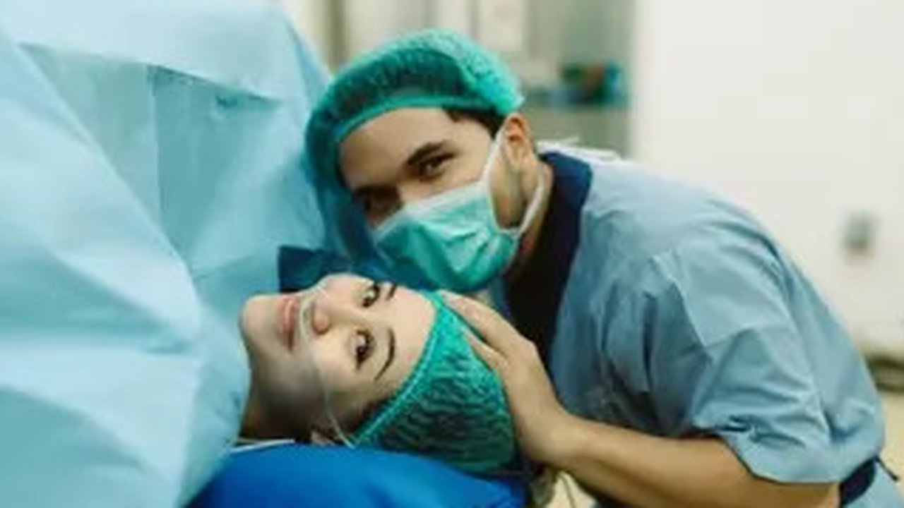 Aaliyah Massaid dan Thariq Halilintar sambut kelahiran anak pertama. (Instagram/ aaliyah.massaid)