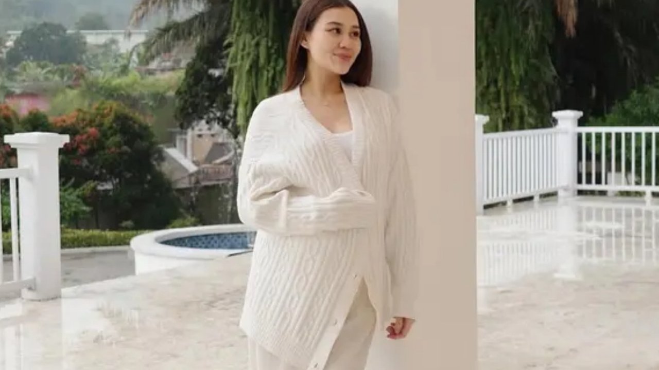 Fashion Aaliyah Massaid Selama Hamil