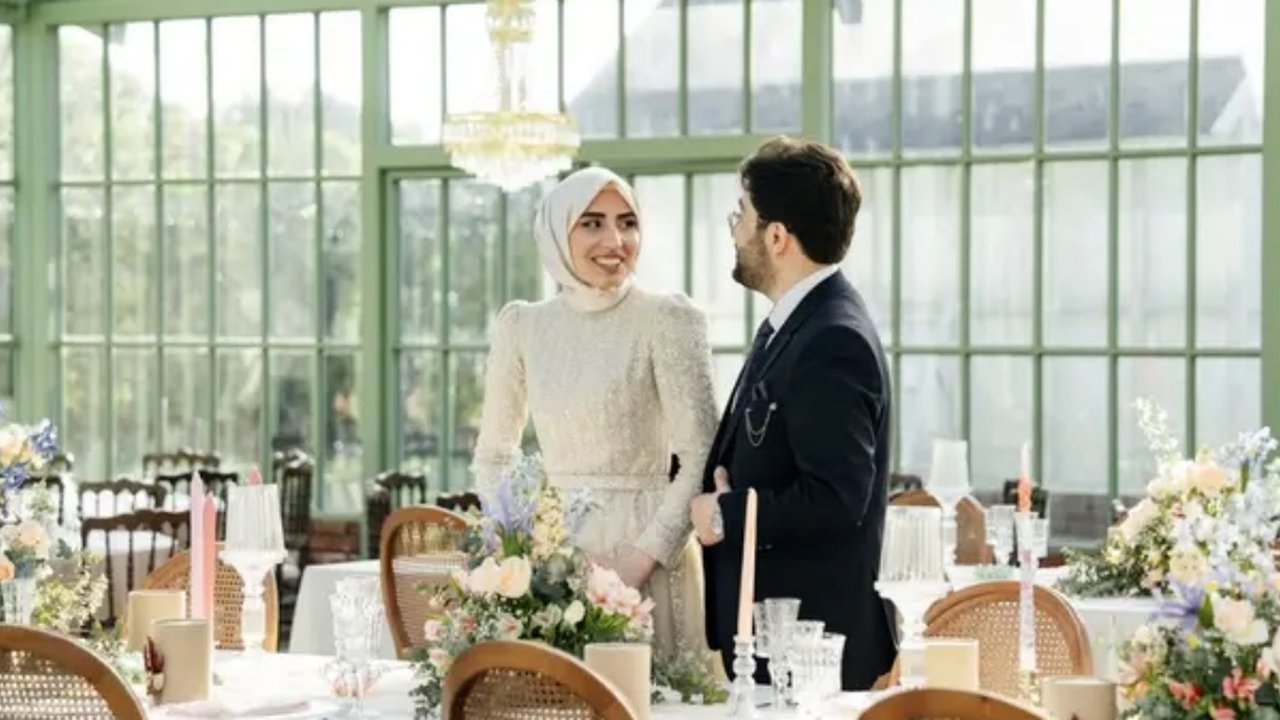 Ilustrasi Hijab Segiempat