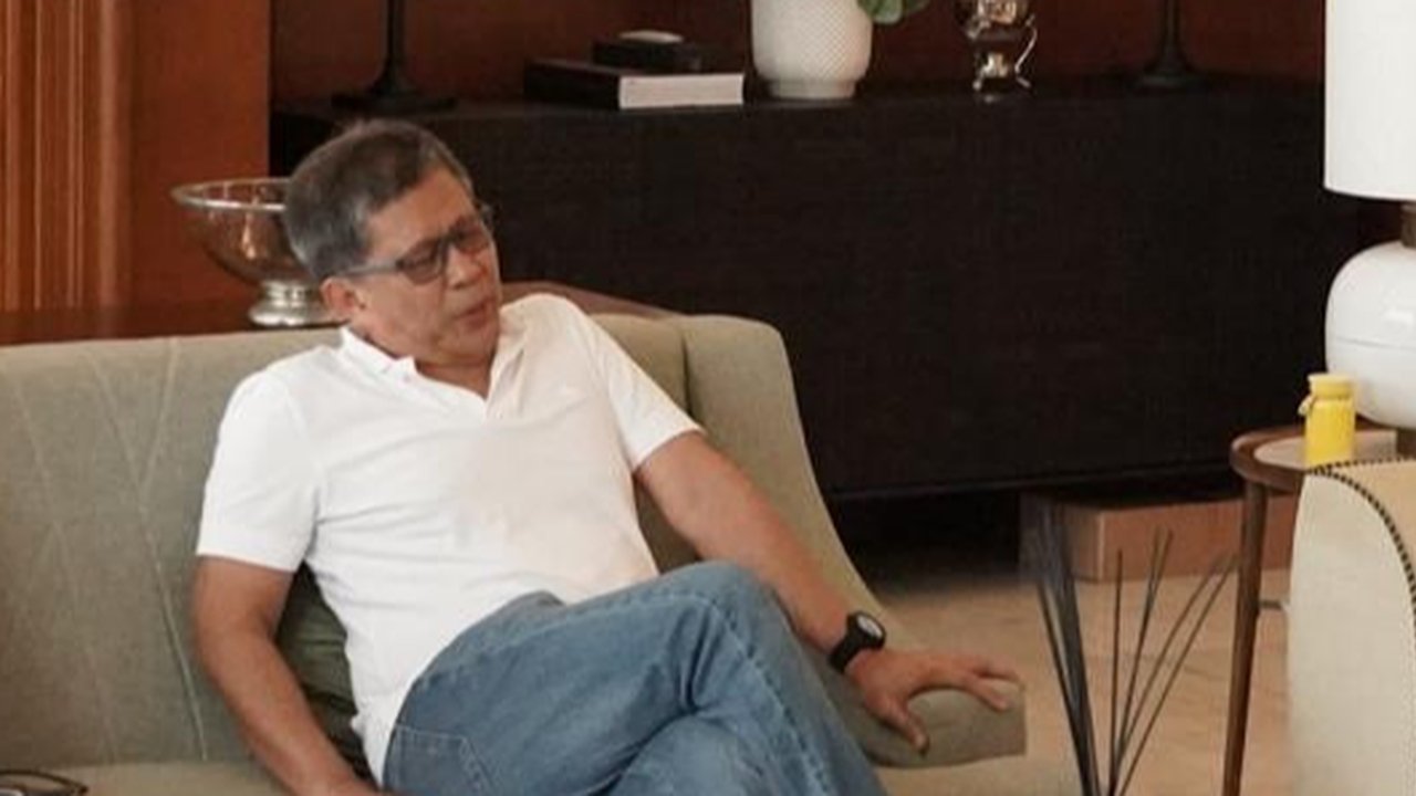 kata bijak rocky gerung tentang kehidupan