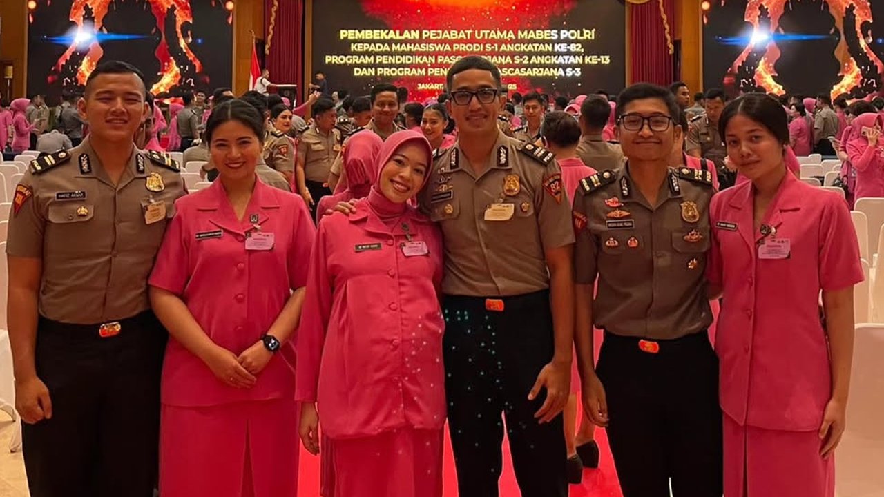 Potret Cantik Angela Putri Andika Perkasa Berseragam Bhayangkari