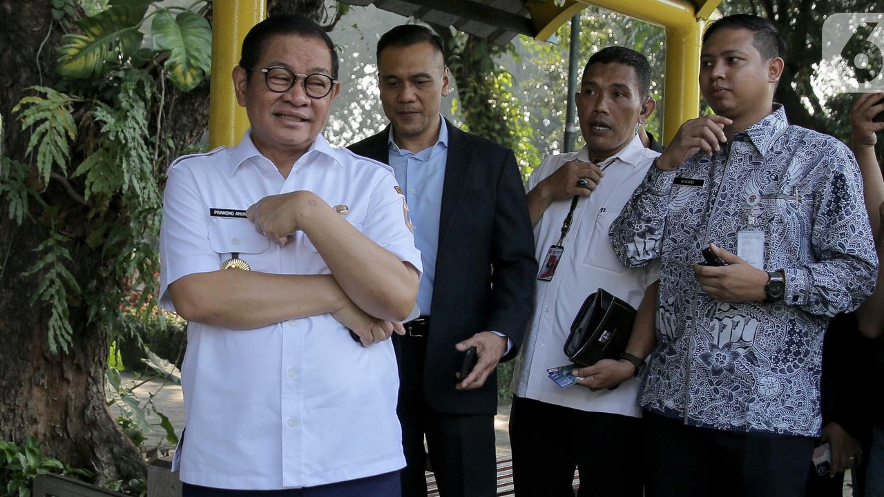Pramono Soal Prabowo Ajak DKI Patungan Bangun Giant Sea Wall: Prinsipnya Kami akan Bekerja Sama Tindaklanjuti Arahan Presiden