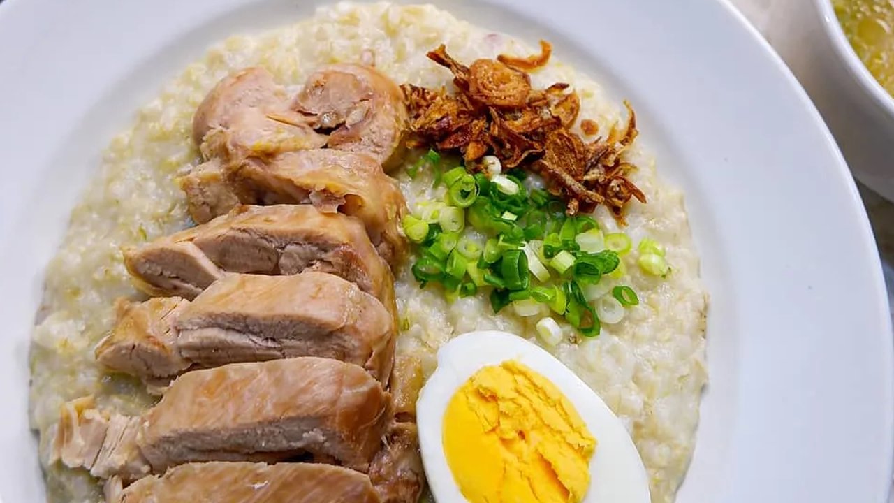 Cara Praktis Memasak Bubur Ayam Lezat dalam Magic Com, Ide Menu Sahur