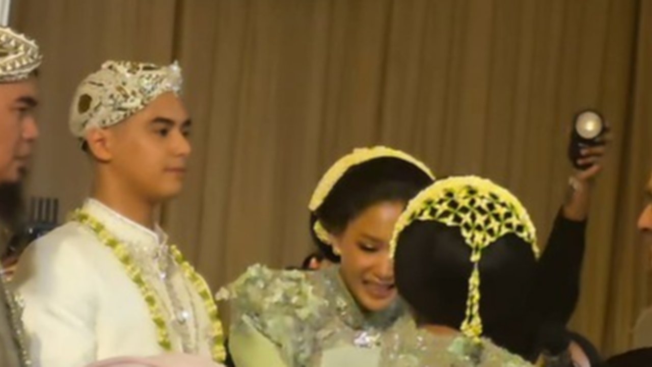 Potret Ganteng Al Ghazali Jelang Pernikahan, Diapit Maia Estianty dan Ahmad Dhani Menuju Pelaminan