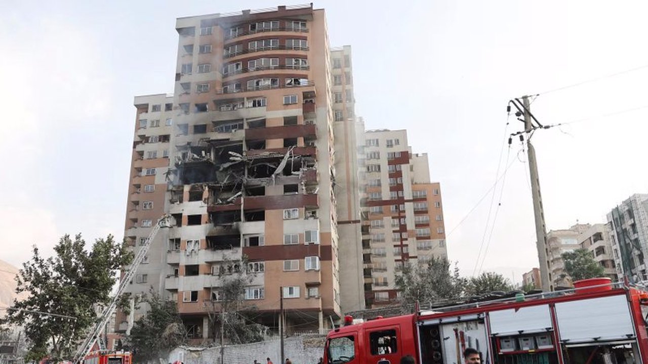 serangan israel ke iran