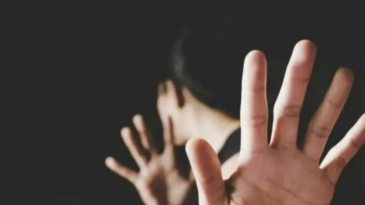 Pegawai Dinkes Solo Lecehkan Teman Kantornya, Dilakukan di Ruang Kerja Kepala Dinas