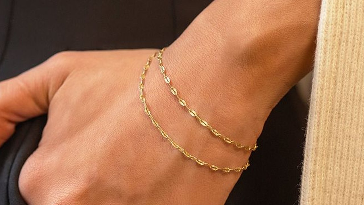 Ilustrasi Gelang Emas Tali Ganda