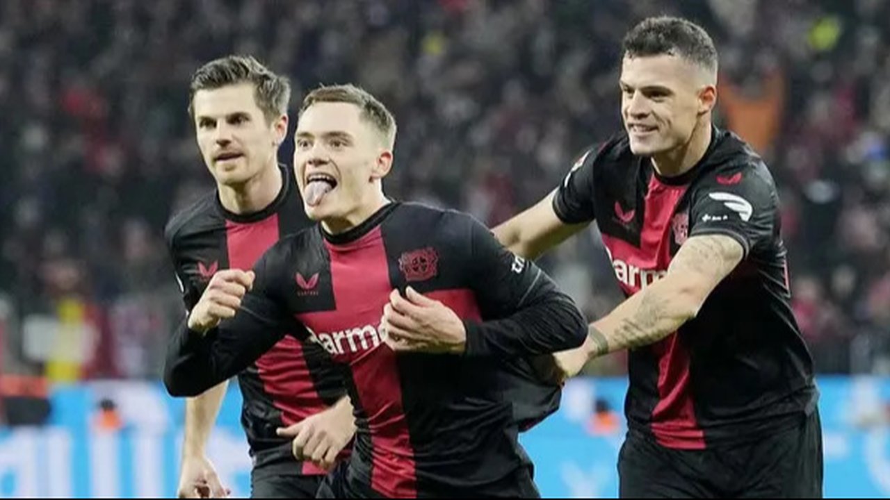 Florian Wirtz merupakan talenta paling berharga yang dimiliki Bayer Leverkusen saat ini. Pemain berusia 20 tahun ini telah mengoleksi lima assist dan tiga gol sejauh musim ini. Performa ap