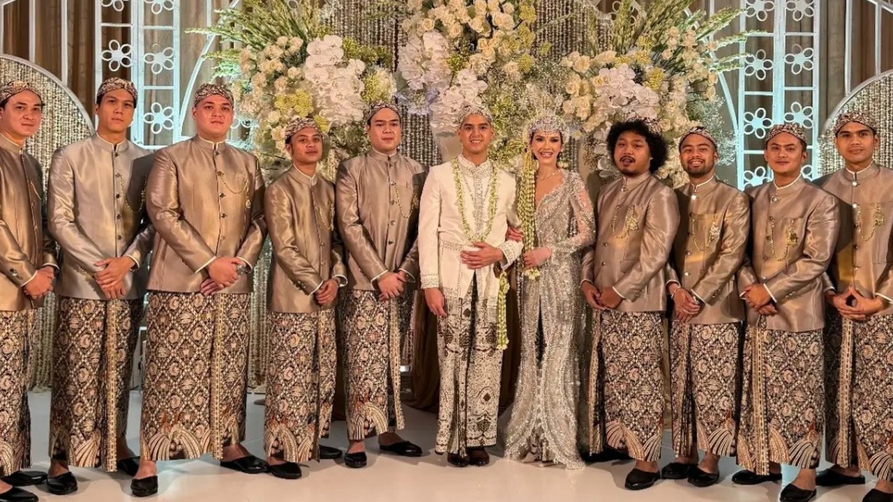 Potret Groomsmen di Pernikahan Alyssa Daguise dan Al Ghazali