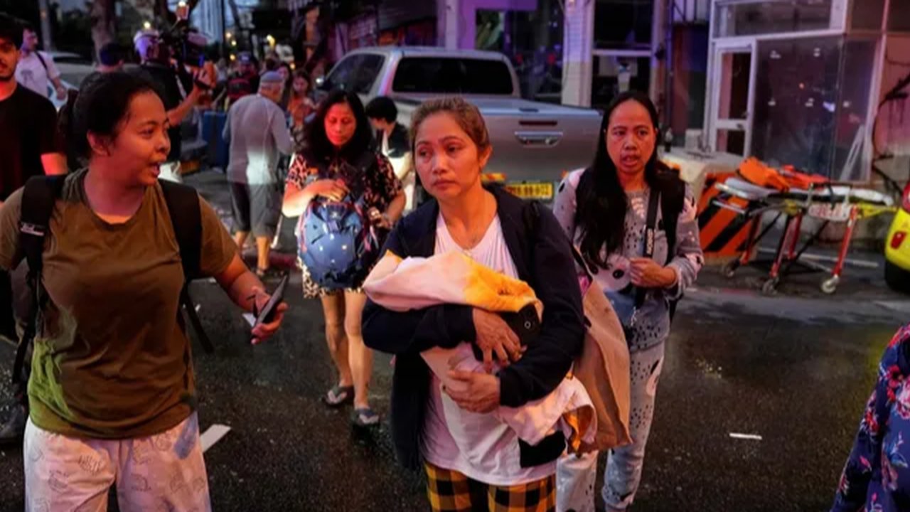 Dirjen Perlindungan WNI (PWNI) Kementerian Luar Negeri (Kemlu), Judha Nugraha saat wawancara khusus dengan Liputan6.com di Jakarta, Rabu 30 April 2025. (Liputan6.com/Herman Zakharia)