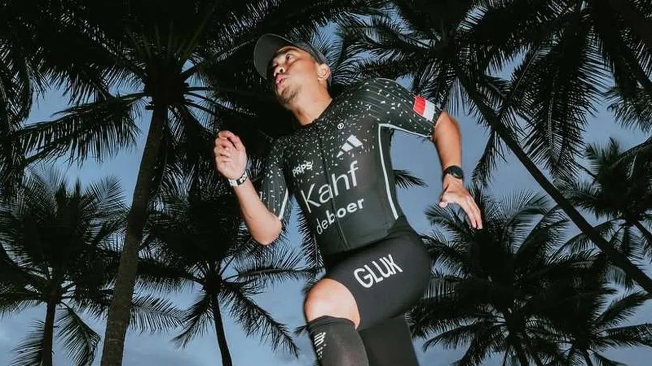 Potret Ditto Suami Ayudya Bing Slamet Tuntaskan Triathlon di Australia, Bangga Banget Ditemenin Istri dan Anak