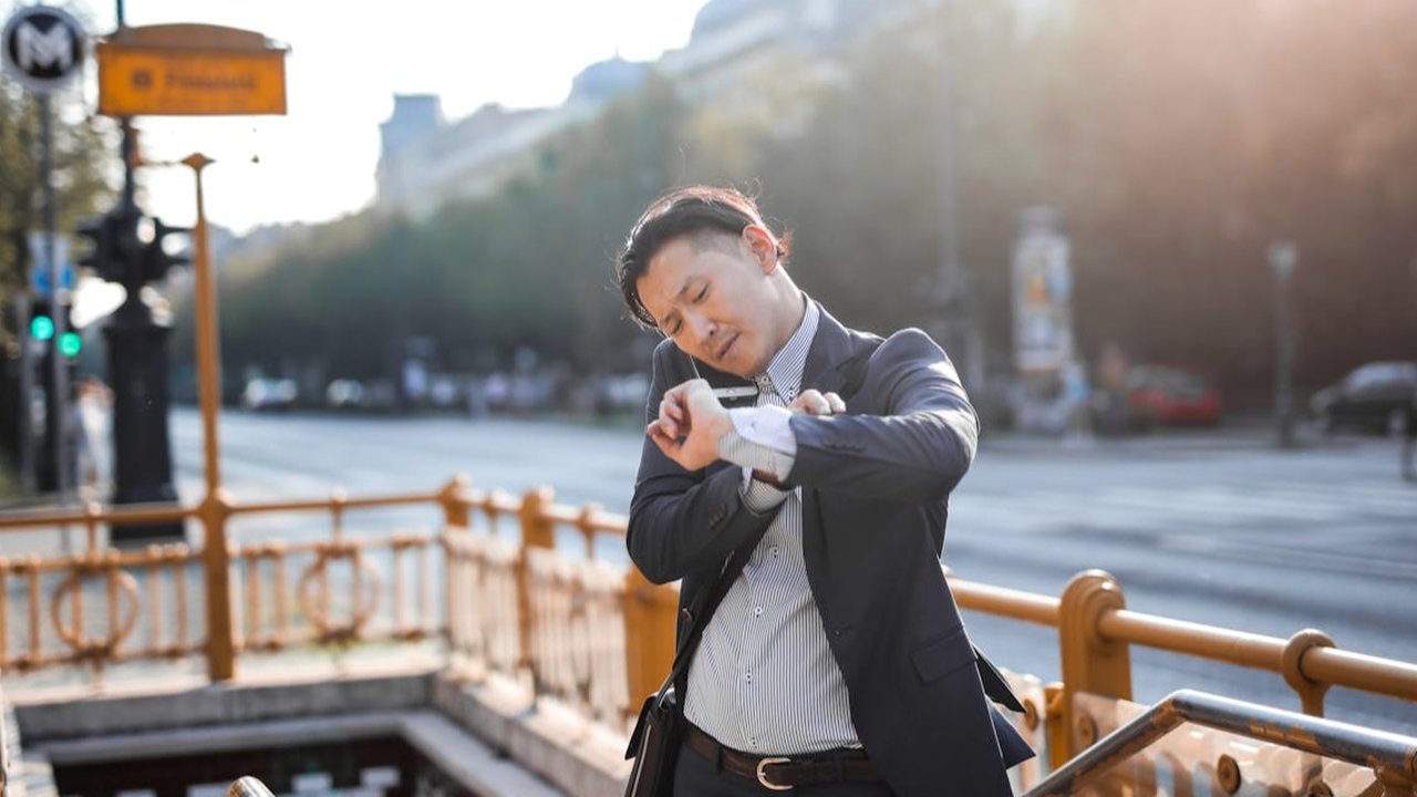 Ilustrasi Seorang Perfeksionis Terlambat