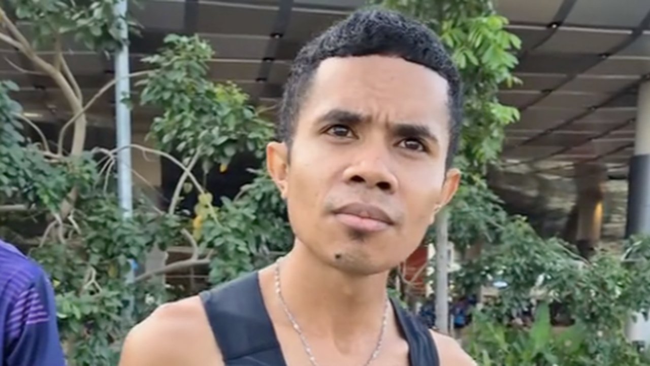 pelari tanpa sepatu