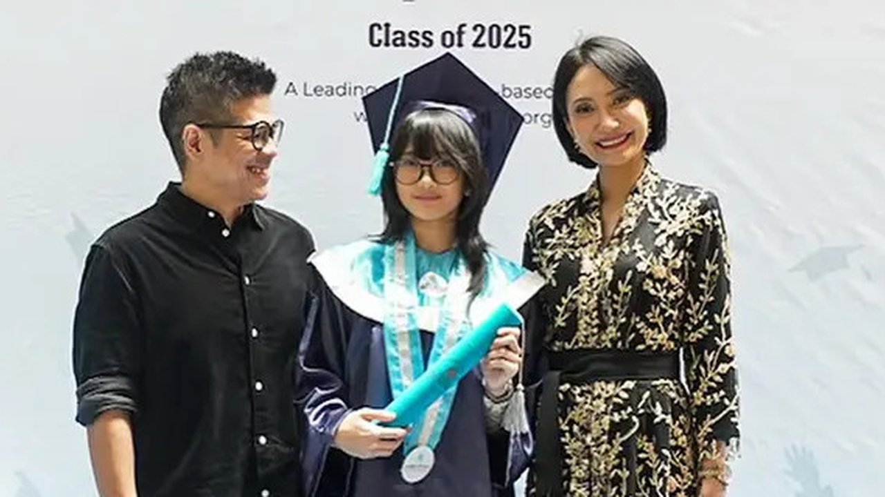 Inspirasi Outfit Senada Marshanda dan Sienna. (Sumber: Instagram/marshanda99)