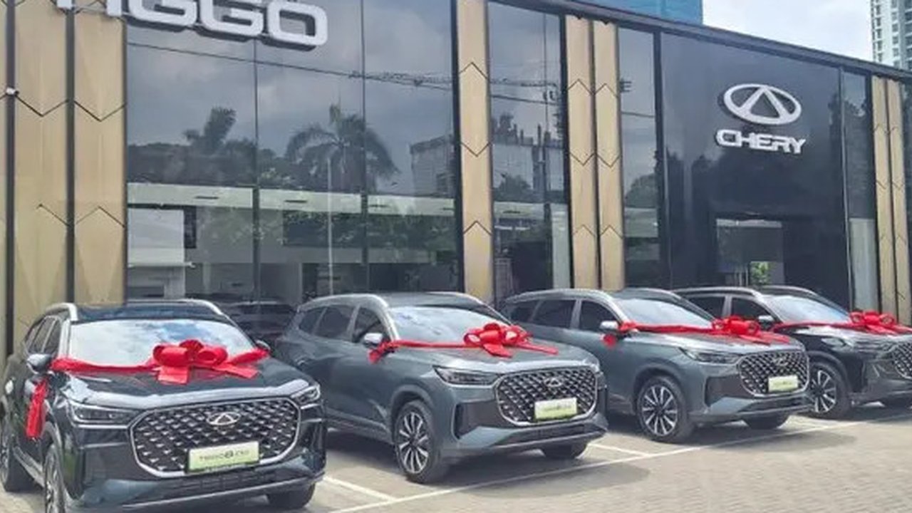 Chery Tiggo Cross menjadi hadiah utama program 'Stay & Win' yang diselenggarakan Waringin Hospitality Hotel Group (WHHG) bersama PT Chery Sales Indonesia. (Liputan6.com/Septian Pamungkas)