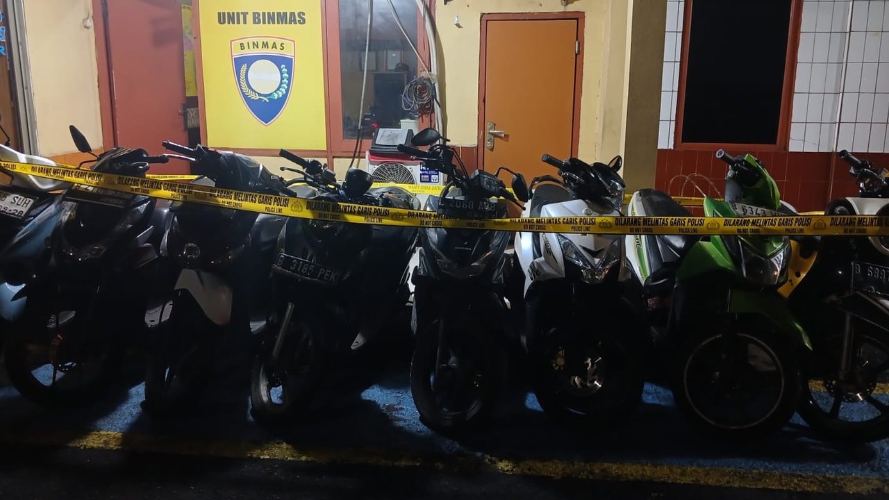 Puluhan Remaja di Tangsel Batal Tawuran, Kocar-Kacir Motor Ditinggal