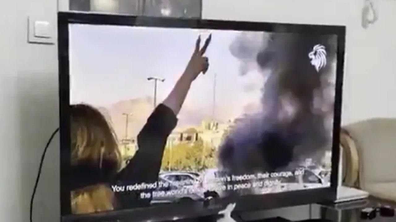siaran tv iran diretas