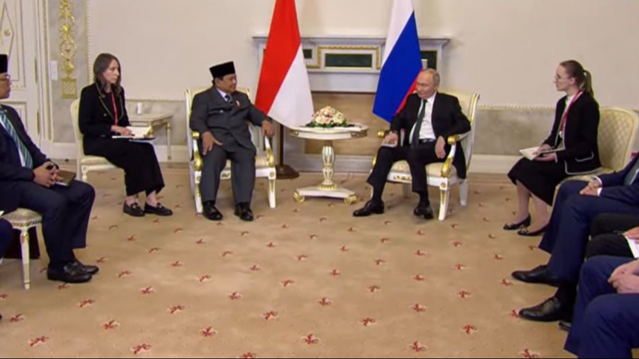 Prabowo Bertemu Putin