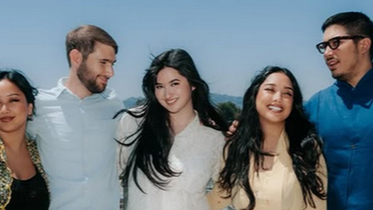 5 Potret Cantik Stephanie Poetri Berkebaya saat Dinikahi Asher di Los Angeles, Tak Pakai Cincin Karena Phobia