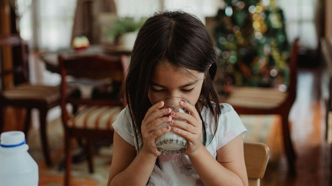 Susu dan Gizi Anak: Seberapa Penting Peran Susu dalam Tumbuh Kembang?