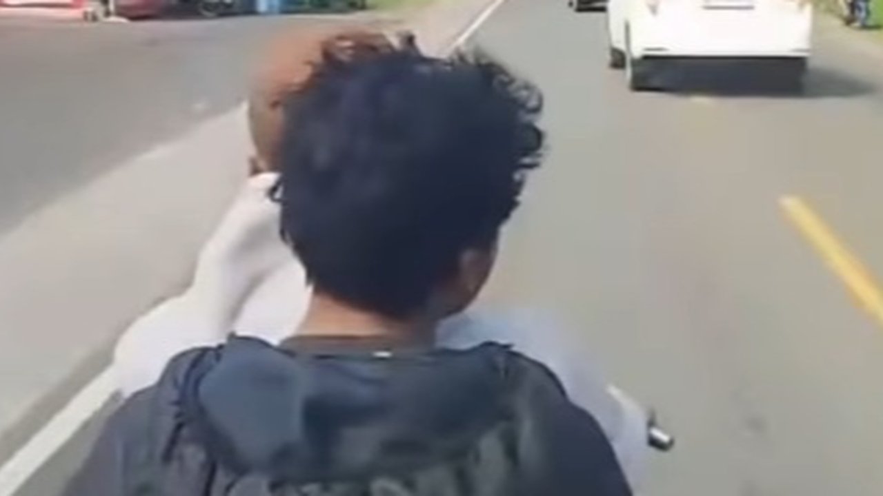 Heboh Video Truk Diadang Pemotor di Nagreg