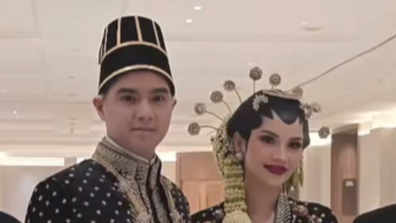 5 Potret Ngunduh Mantu Al Ghazali dan Alyssa Daguise, Megah dengan Tema Kerajaan Jawa - Dihadiri Banyak Artis