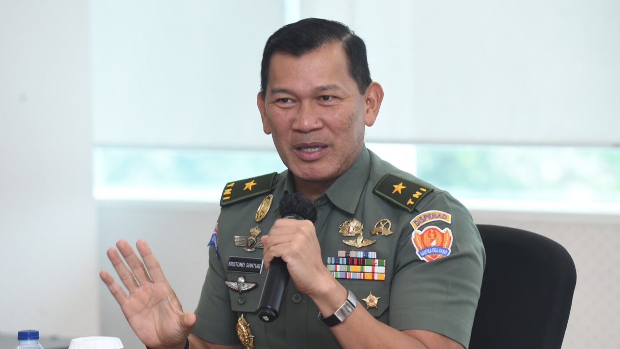 TNI Buka Suara, Kapal Induk Amerika Matikan Sinyal Saat Melintasi Indonesia
