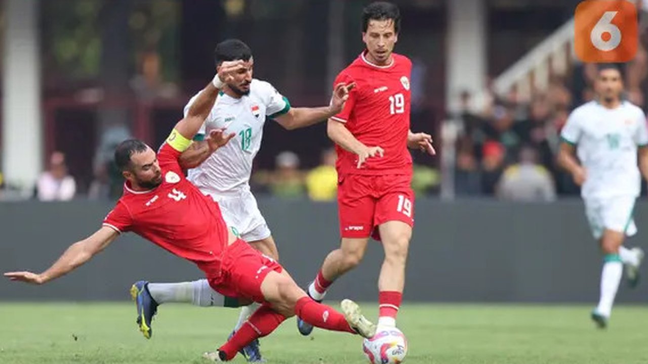 Timnas Indonesia - Justin Hubner, Shayne Pattynama, Rafael Struick, Thom Haye, Jordi Amat (Bola.com/Adreanus Titus)